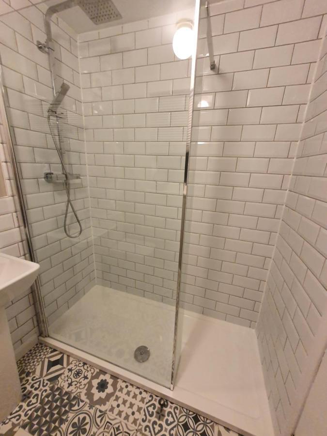 נורוויץ'' Luxurious 3 Bedroom House With Permit Parking מראה חיצוני תמונה